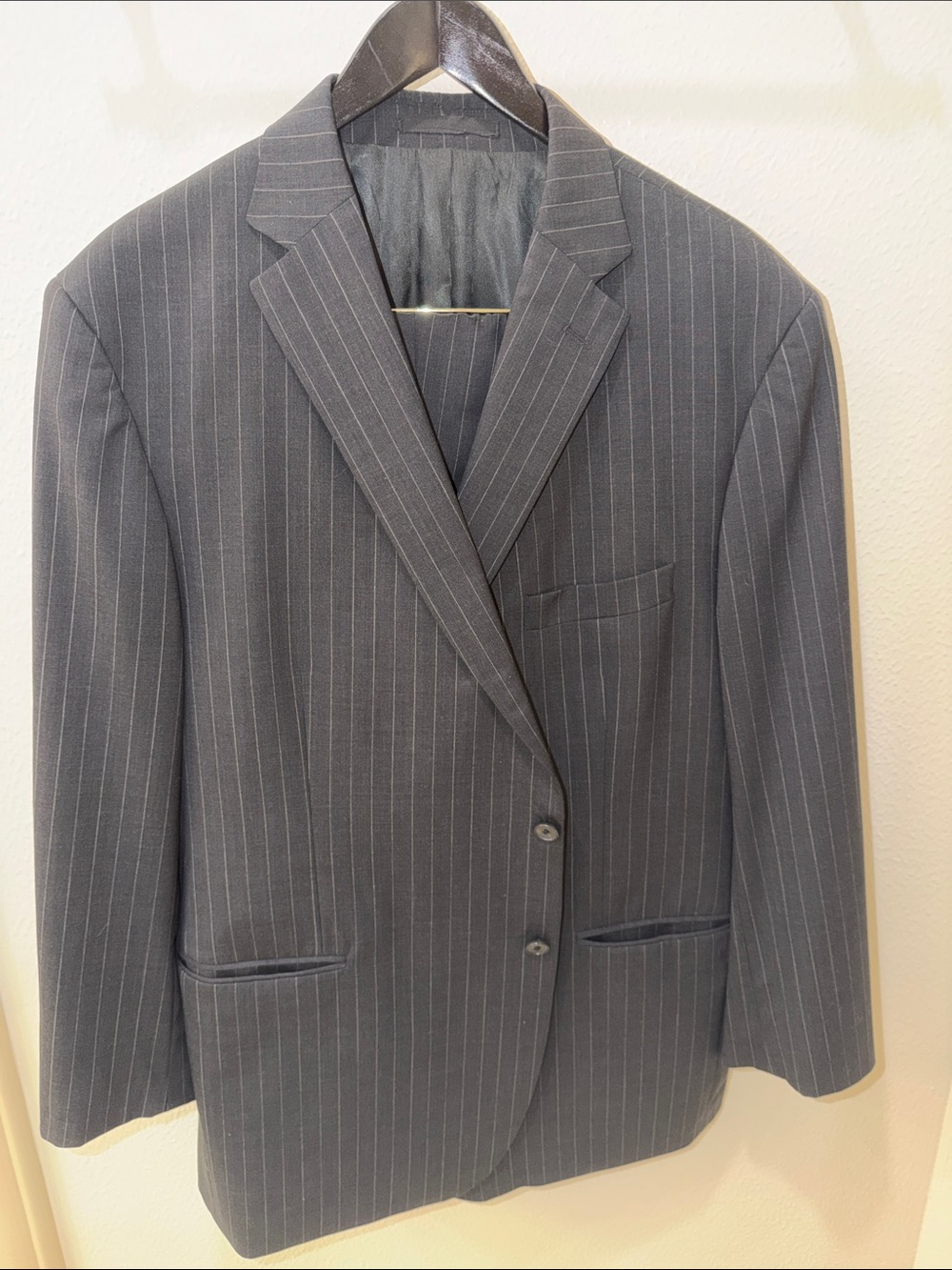 Norton Ditto Men's Charcoal Pinstripe Two-Button Suit Jacket and Pants